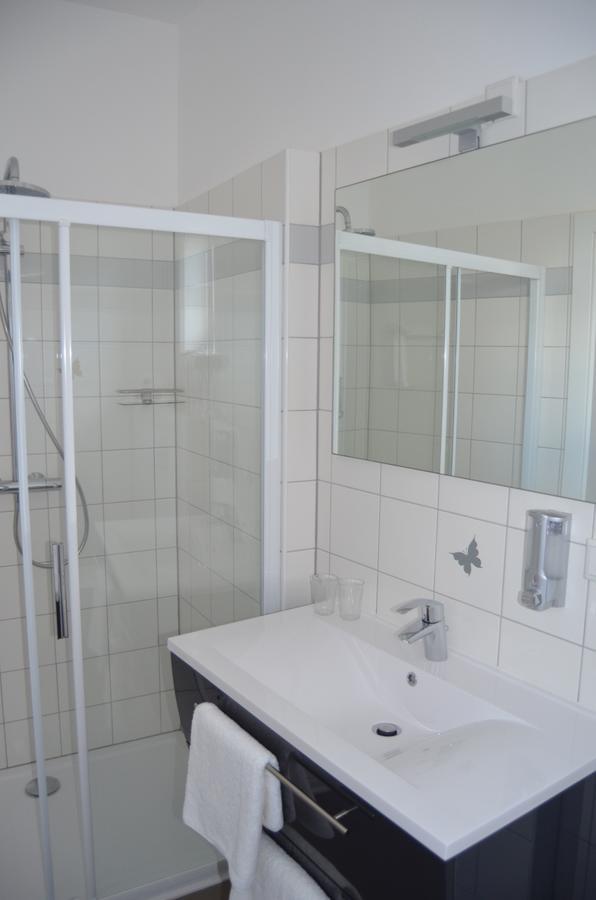 Pension Zum Strell Hollabrunn Exterior photo